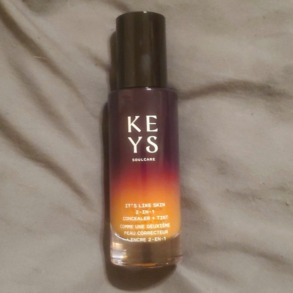 Keys 2 in 1 concealer tint - Picture 1 of 3
